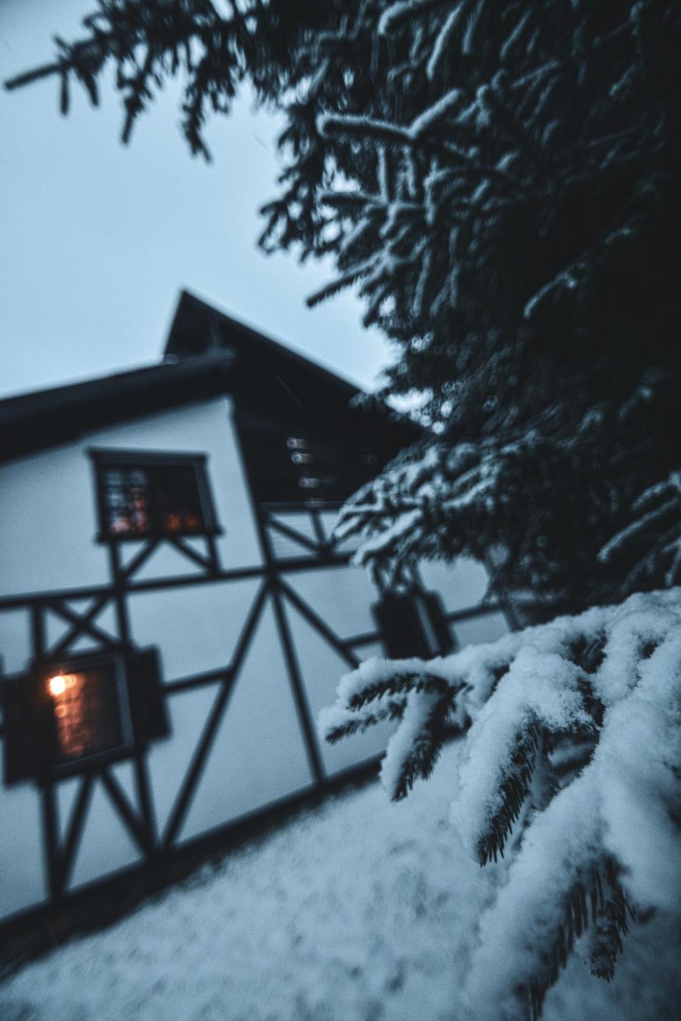 Cabanele Pasi Liberi Tău Bistra Exterior foto