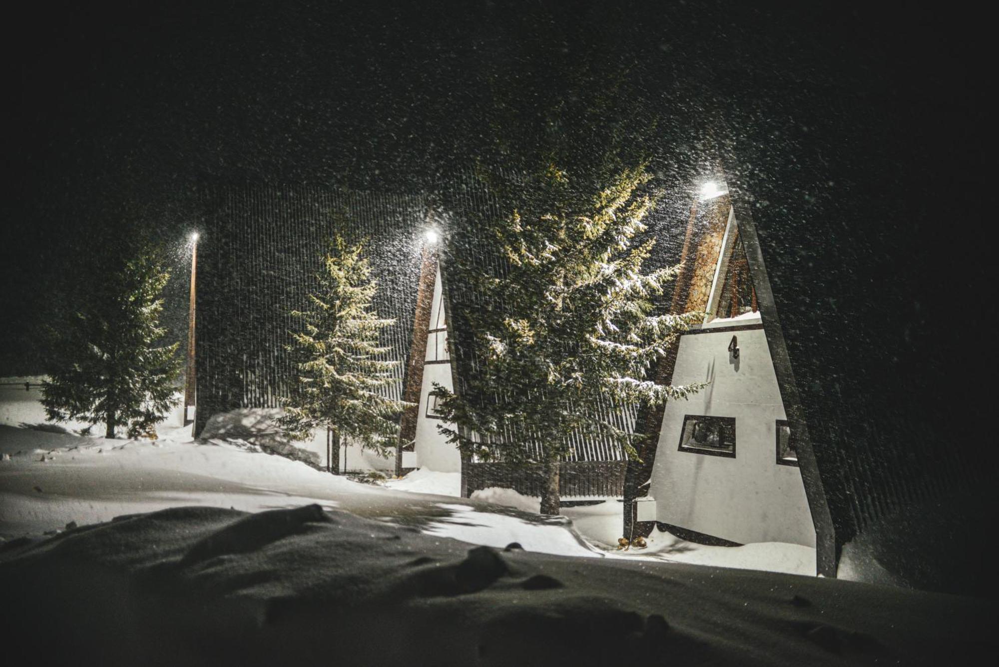 Cabanele Pasi Liberi Tău Bistra Exterior foto